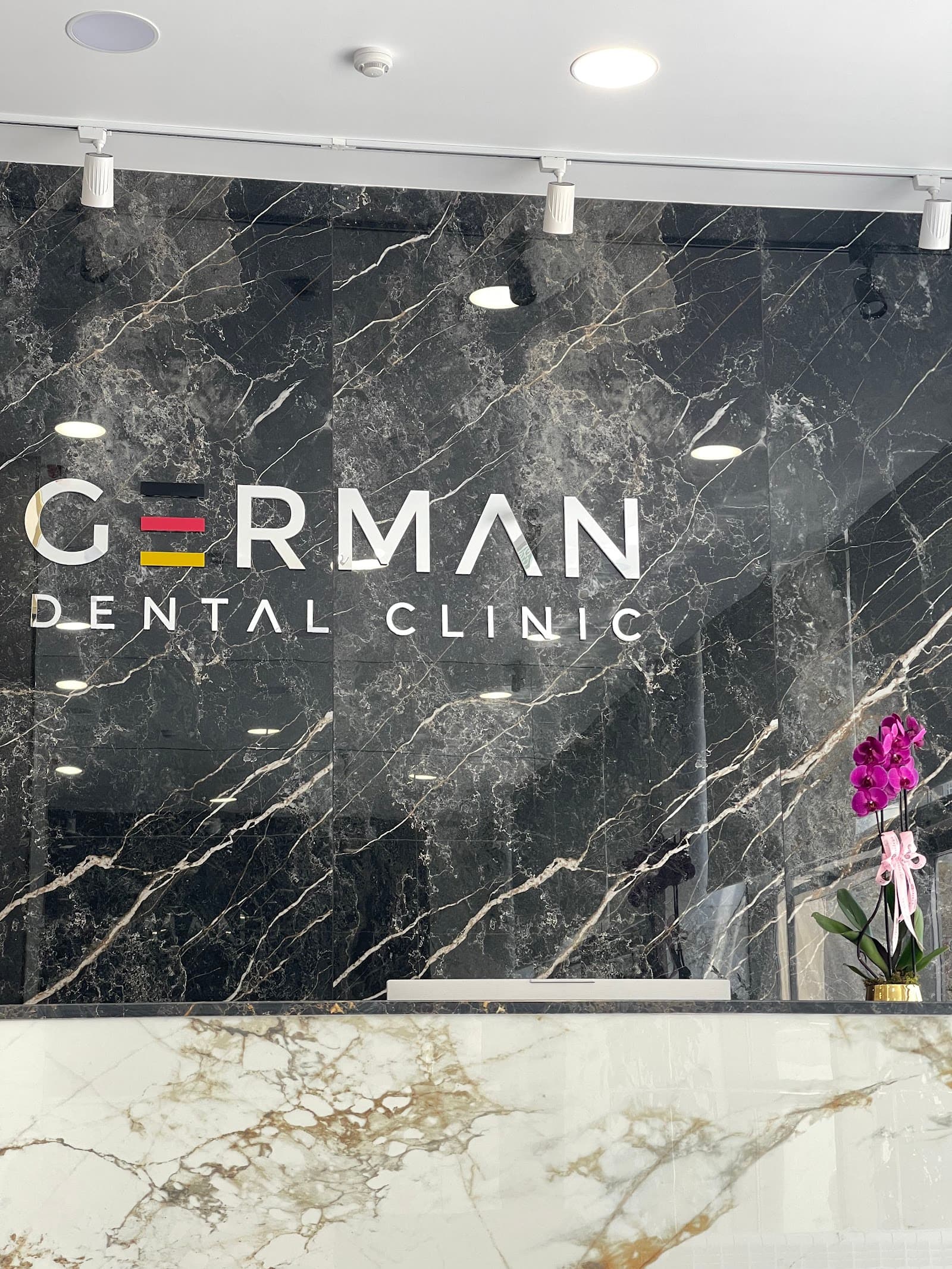 German Dental Clinic Bakı — şəkil 1