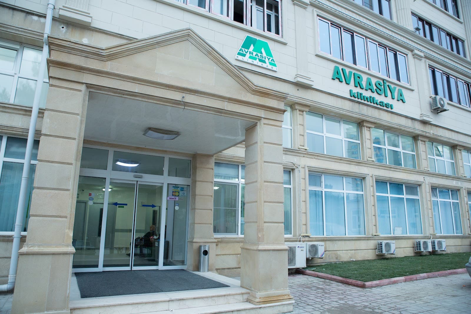 Avrasiya Klinikası — şəkil 1