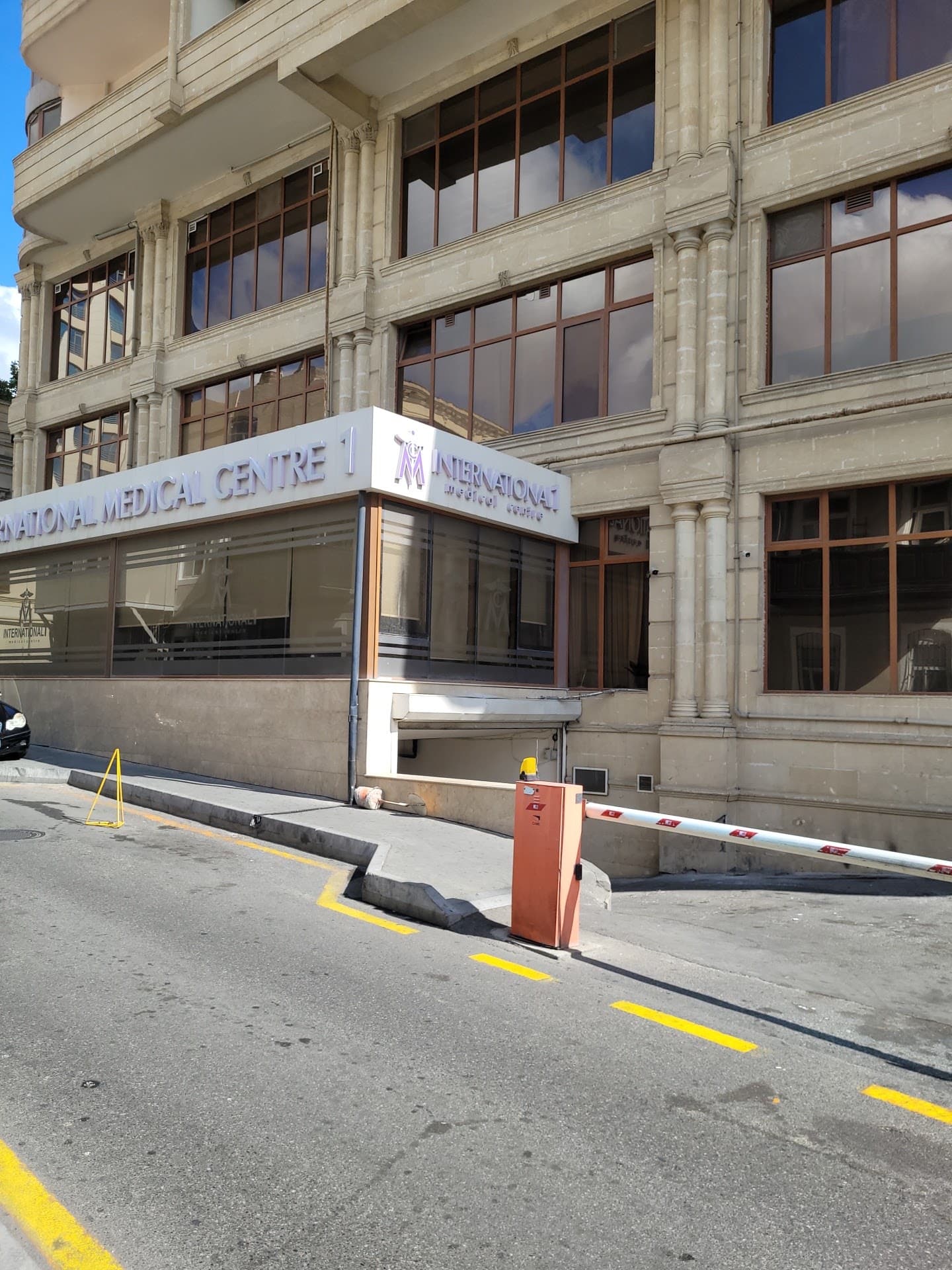 International Medical Center 1 — şəkil 1