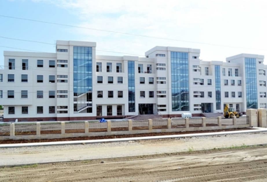 Yevlax Mərkəzi Xəstəxanası — şəkil 1